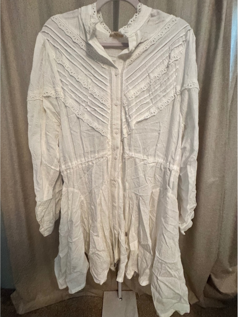 POL- White Dress